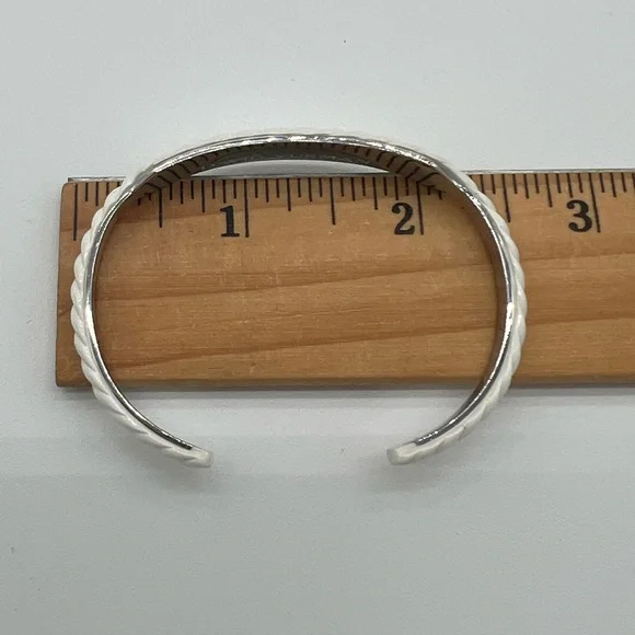 🔴NEW AUTHENTIC DAVID YURMAN SCULPTED CABLE COLOR CONTOUR CUFF BRACELET WHITE🔴 - Picture 6 of 6